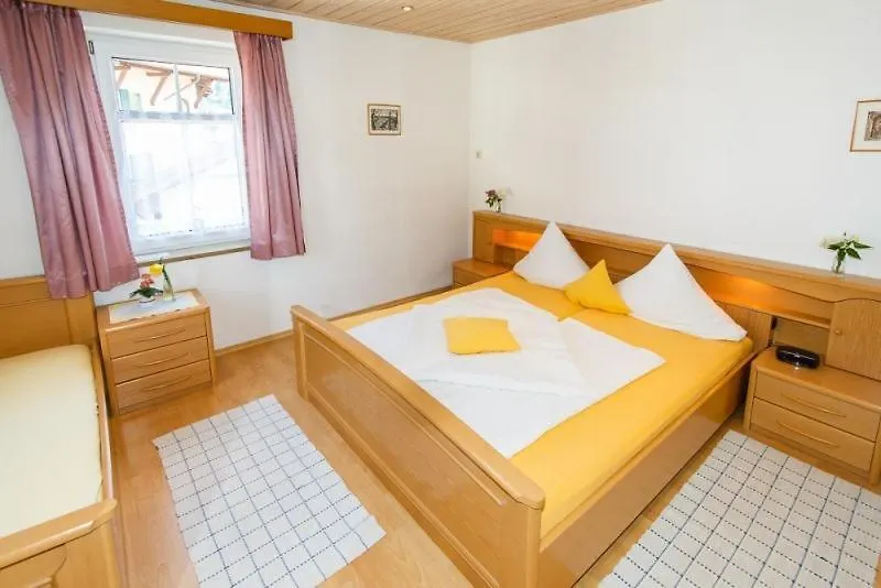 Cafe Chiemgau Und Gaestehaus Ruhpolding Apartment