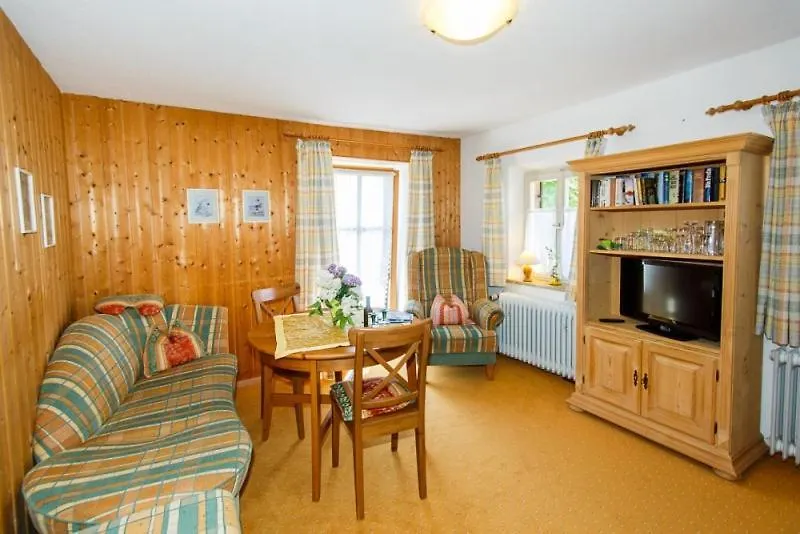 Apartment Cafe Chiemgau Und Gaestehaus Ruhpolding