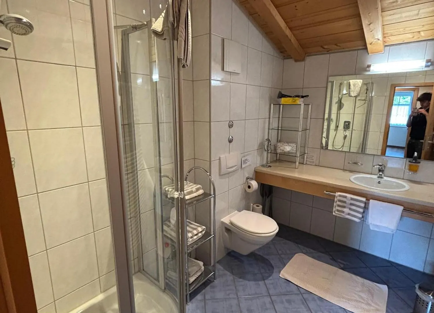 Cafe Chiemgau Und Gaestehaus Ruhpolding Apartment