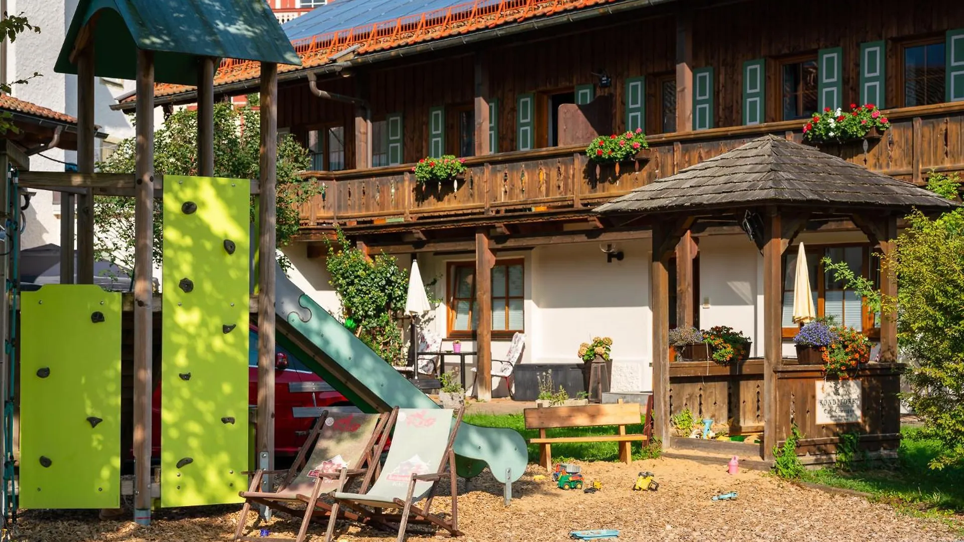 Apartment Cafe Chiemgau Und Gaestehaus Ruhpolding Germany